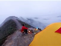 Ngủ lều giữa biển mây Tà Xùa